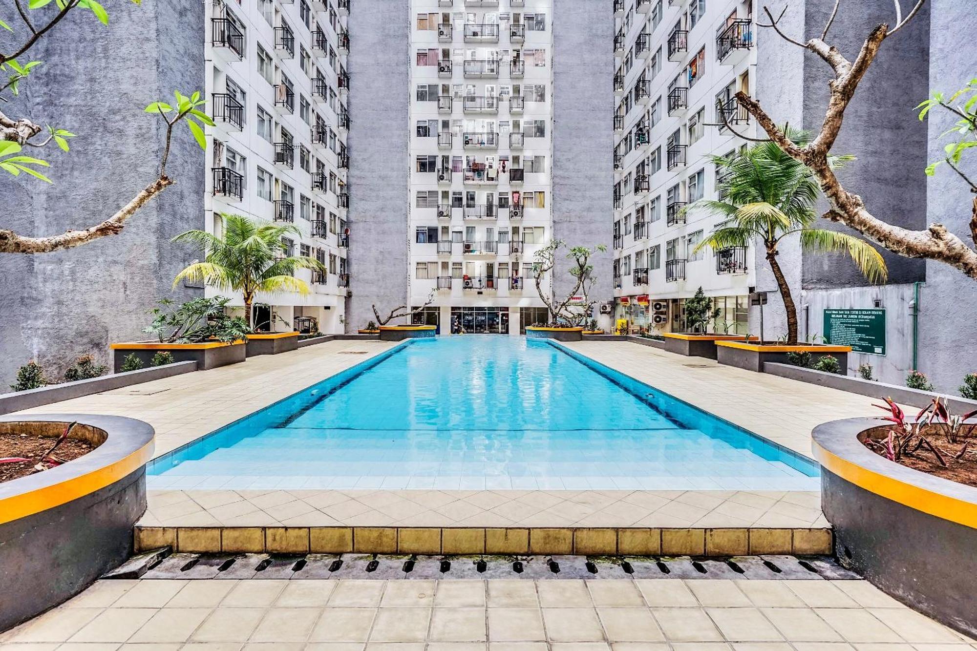 Hotel Oyo Life 91614 Jarrdin By Hallo Tidur By Ozi Bandung